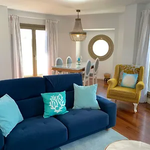 Apartment Homely Felix Saenz Malaguese